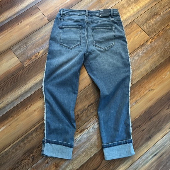 J. Jill denim high- rise cropped shore wash 4 - Picture 5 of 10